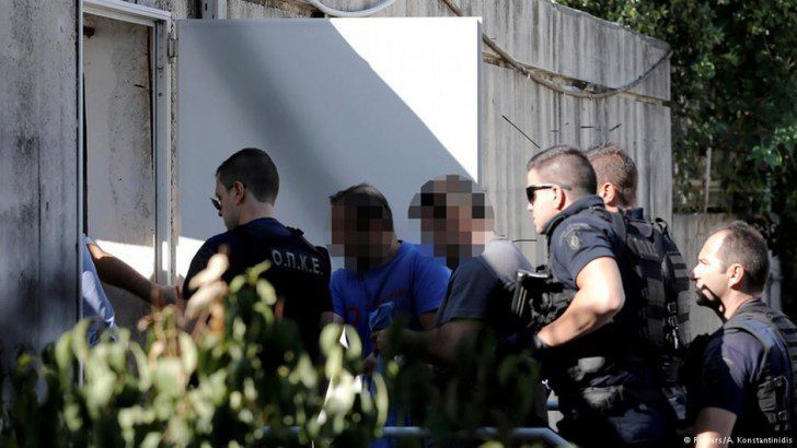 firari-darbecilerin-yunanistana-siginma-mulakati-basladi-2 | Batı Trakya Online firari-darbecilerin-yunanistana-siginma-mulakati-basladi-2