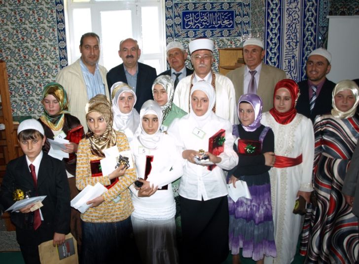 Gümülcine Müftülüğü ve Batı Trakya Camileri Din Görevlilerince Düzenlenen 5. Kur’an-ı Kerim’i Güzel Okuma Yarışması Sonuçlandı