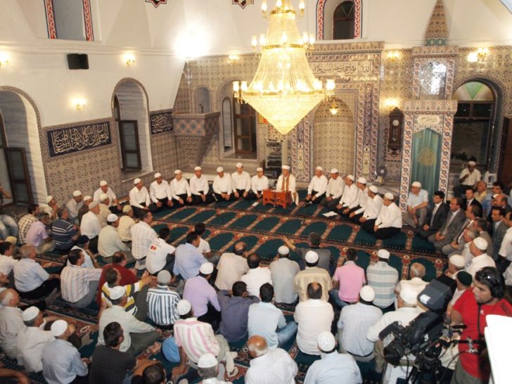 Gümülcine’de Regaip Kandili Coşkuyla Kutlandı