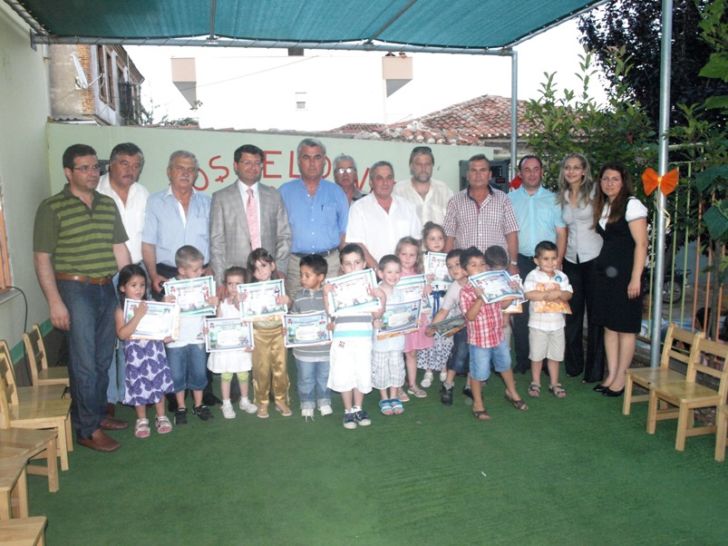 Batı Trakya Türk Azınlığın ilk resmi anaokulunda diploma töreni yapıldı!