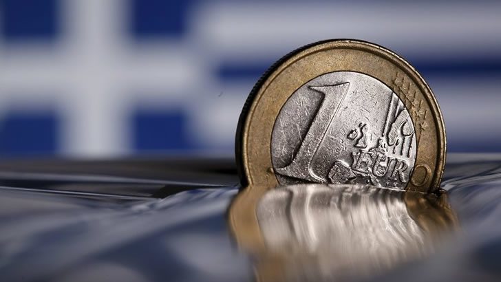 Yunanistan Uçurumun Kenarında