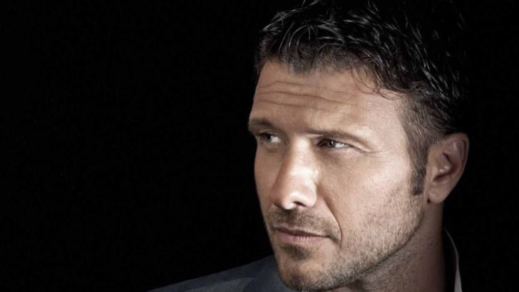 Giannis Ploutarxos – Sabbato Eklapsa Gia Sena