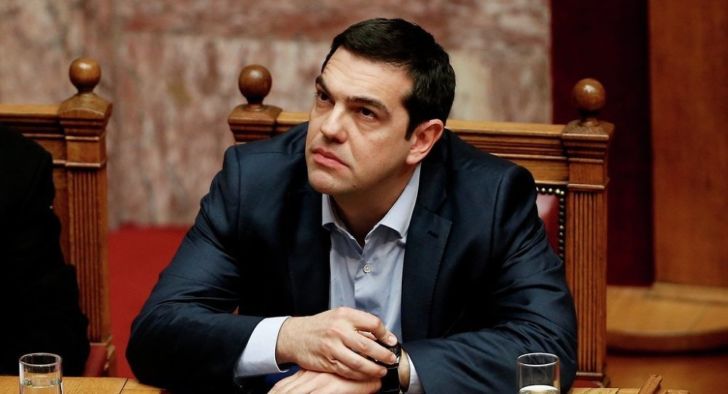 Yunanistan’da hükümet çatırdıyor