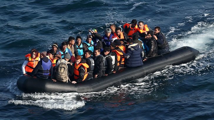 Yunanistan’ın Midilli adasında mülteci yolsuzluğu: 30 kişi gözaltında