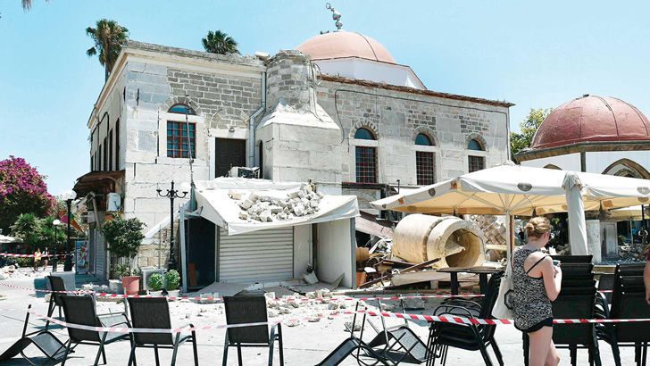 Ege Denizi’nde dönen fay tsunamisi