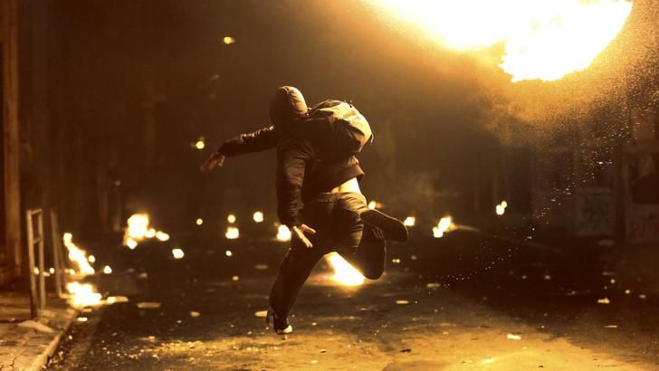 Yunanistan’da anarşistler polisle çatıştı