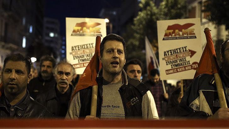 Yunanistan’da asgari ücret gösterisi